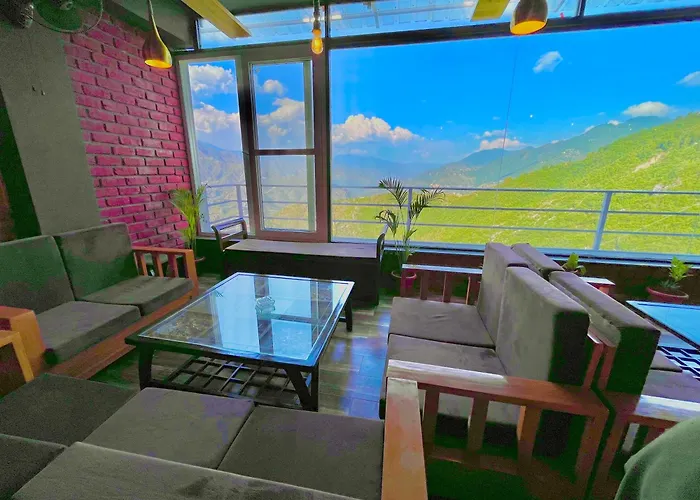 Himalayan River Mountain View 2 Bedrooms Cottage, Manali